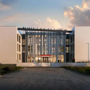 Hampton By Hilton Isola Nuova Hotel