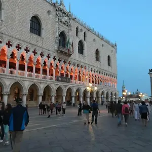 ca-frezzeria.hotelinveneto.com/