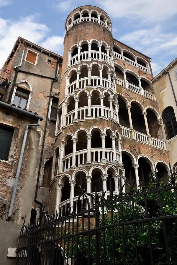 Bed & Breakfast Palazzo Eugenia - Minelli Bed and Breakfast Venetië